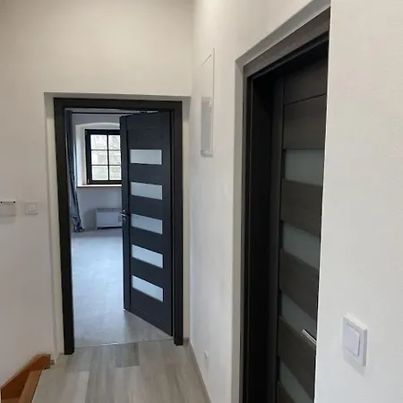 Homeland - Family Friendly House * Ledce (Hradec Kralove)