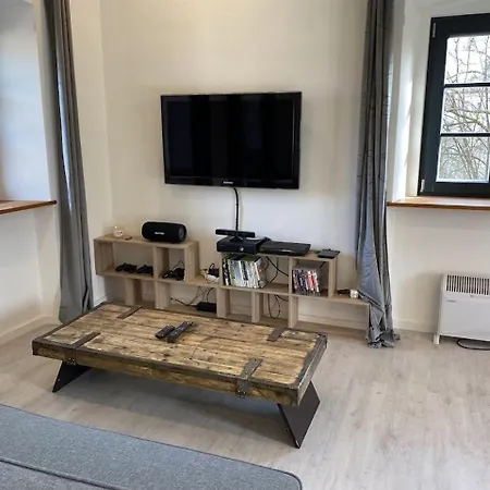 Homeland - Family Friendly House Villa Ledce (Hradec Kralove)